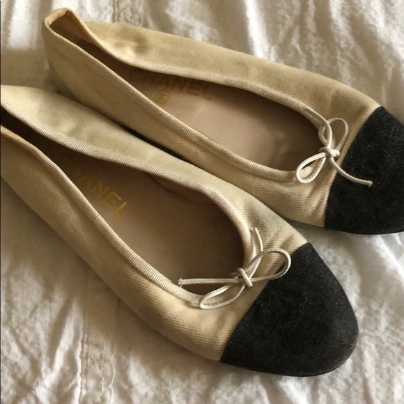 Chanel back and white classic ballet flat - Picture 5 of 5